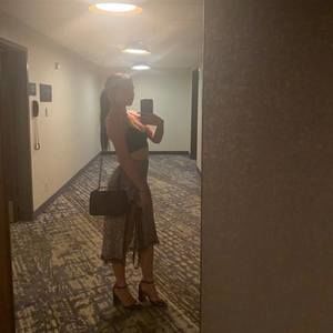 Meet your Posher, Julia